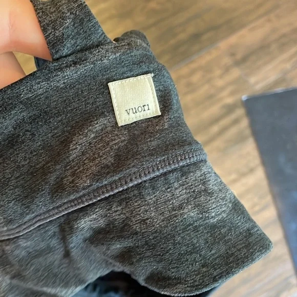 Vuori Black Strappy Sports Bra - Picture 5 of 6